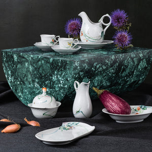 Kaffeetasse "Wellenspiel Relief", Waldflora mit Insekten